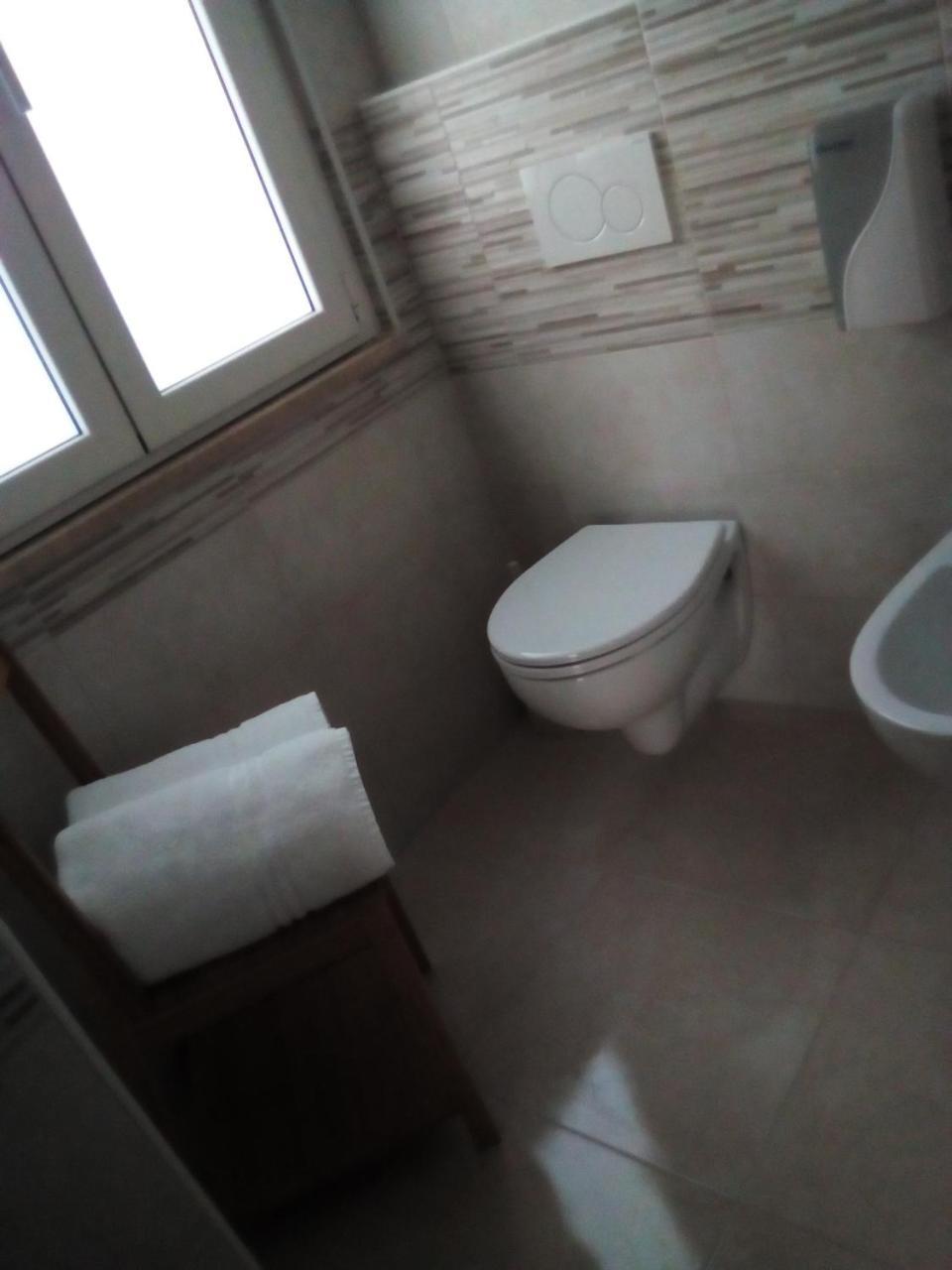 Officina Urban Sleep Bed and Breakfast San Benedetto del Tronto Exteriör bild
