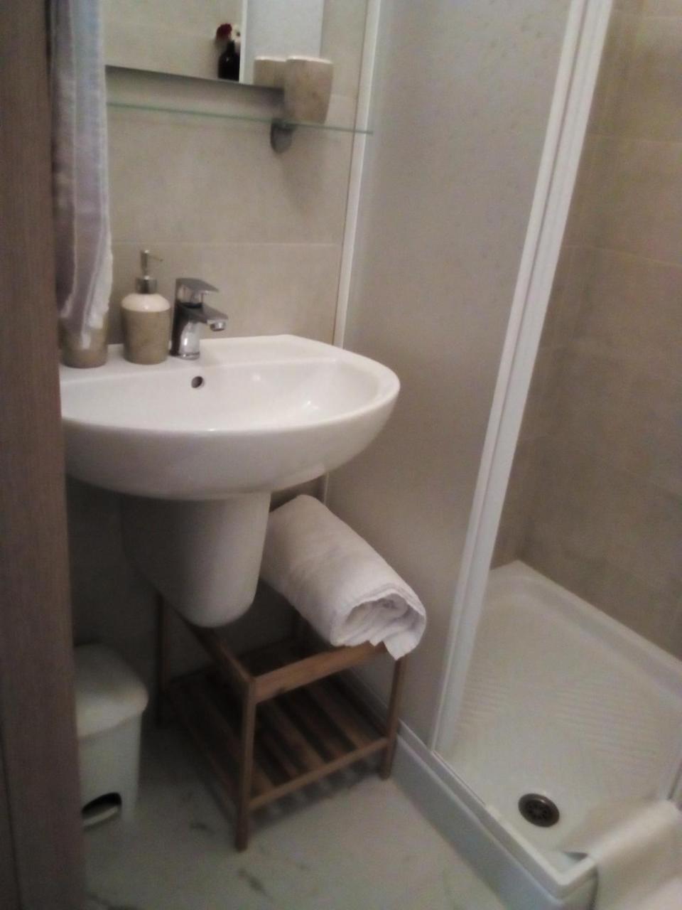 Officina Urban Sleep Bed and Breakfast San Benedetto del Tronto Exteriör bild
